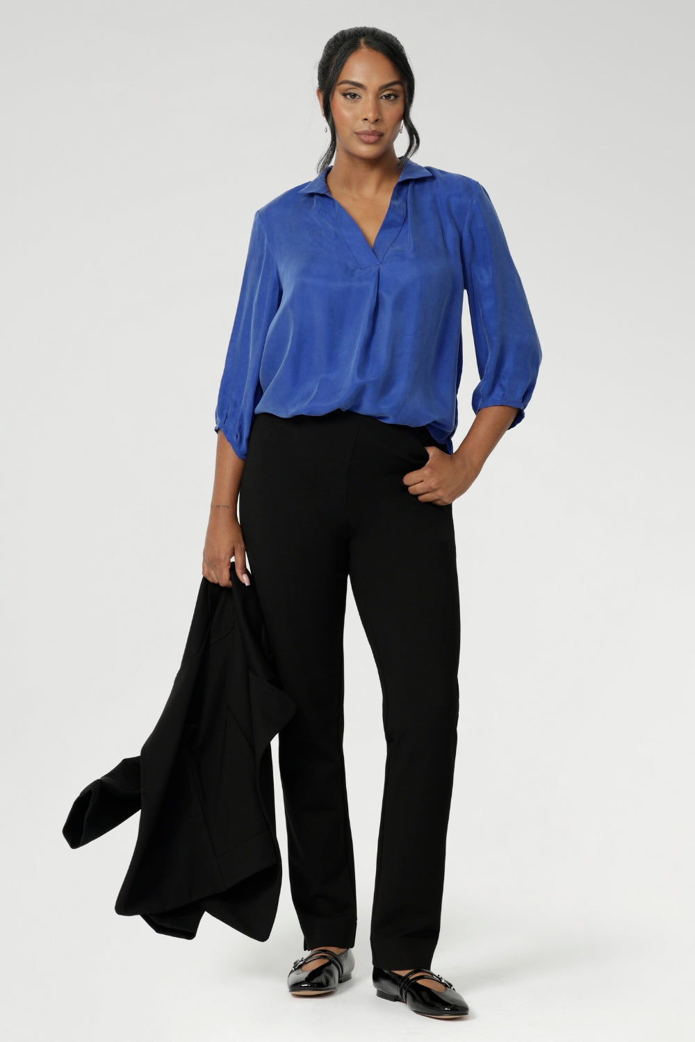 Easy to care for and made in Australia for women in Australia and New Zealand, the Arley Shirt is available in inclusive sizes 8 to 24 and pairs effortlessly with tailored trousers or pencil skirts for a refined, corporate-ready ensemble with a modern edge.