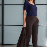 The Bradley Culotte in Cocoa is a pant that unites all heights. Pair back with our Sandro Jacardi for a comfortable soft suiting combination. Available in sizes 8-24 and in 2 lengths.