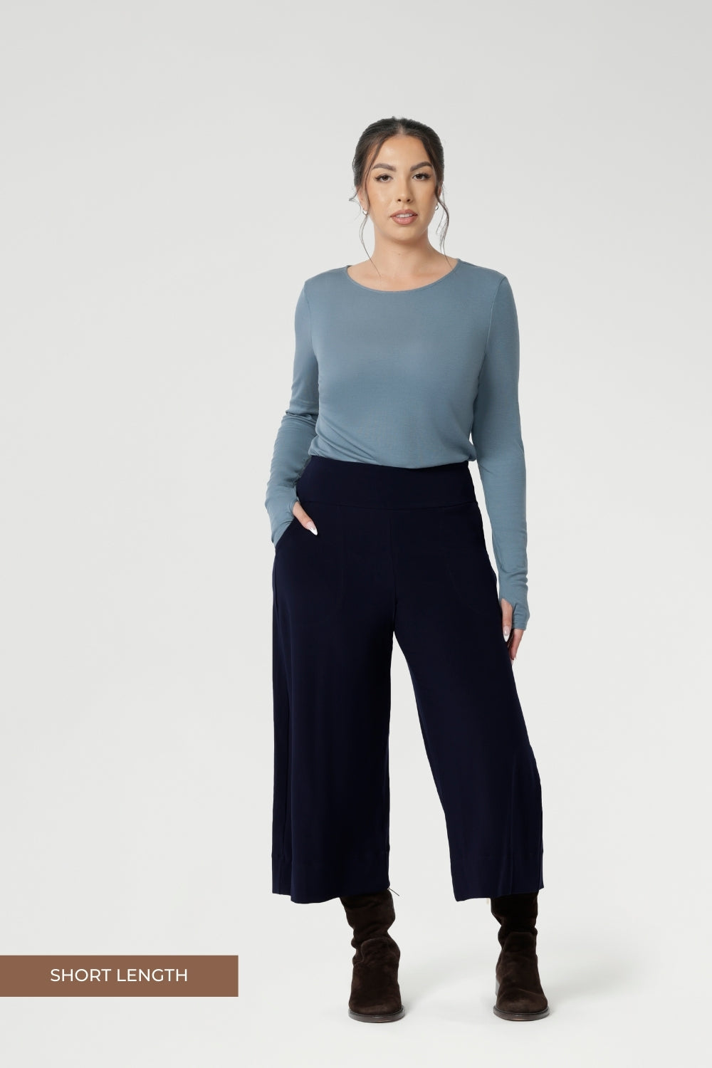 The Bradley Culotte in Navy is a pant that unites all heights! Pair back with our Sandro Jacardi for a comfortable soft suiting combination. Petite height model wears the short length Bradleys.