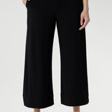 Crafted from our premium heavy-weight dry-touch stretch jersey, the Bradley Culotte blends comfort and modern style in one versatile piece. With a double-layer waistband, side pockets, and extra-wide cropped legs.
