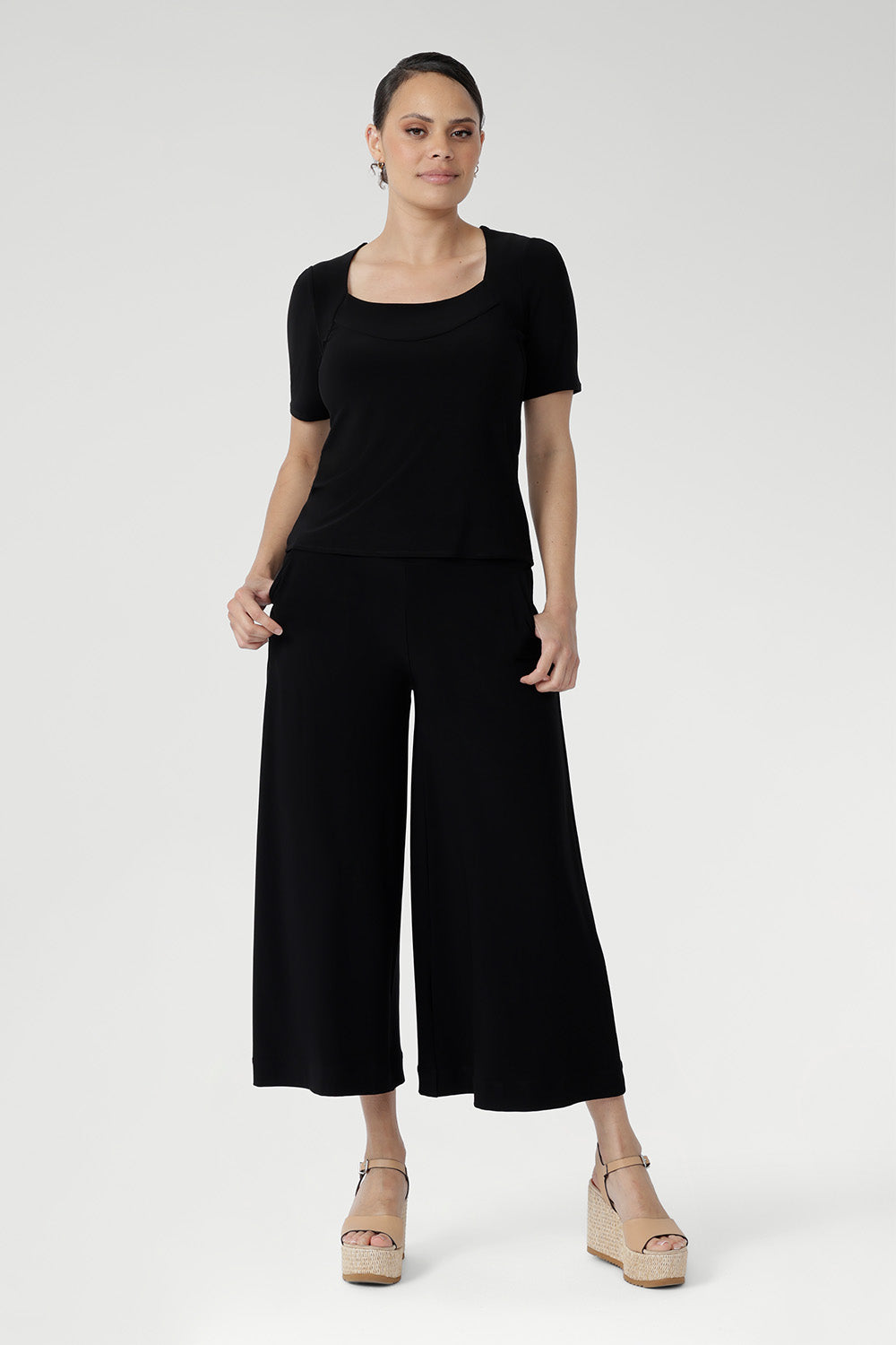 Crafted from our signature dry-touch jersey fabric, the Dany Culotte is designed with an Extra-wide-leg, functional side pockets, and a pull-on style, and is easily dressed up to take you from day to night.