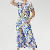 The easy pull-on waistband, extra-wide cropped legs, and functional side pockets make this piece as practical as it is beautiful. Proudly made in Australia, the Dany Culotte moves seamlessly from desk to dinner and beyond.