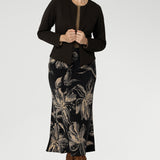 The Drake Jacket in Cocoa brings a warm, modern edge to your capsule wardrobe. Crafted from high-quality dry-touch Ponte jersey fabric with firm stretch, this cropped jacket delivers clean lines, structured tailoring, and all-day comfort. The rich cocoa tone adds a sophisticated, earthy elegance that pairs beautifully with both neutral and bold pieces, making it a versatile choice for work, travel, and everyday wear.