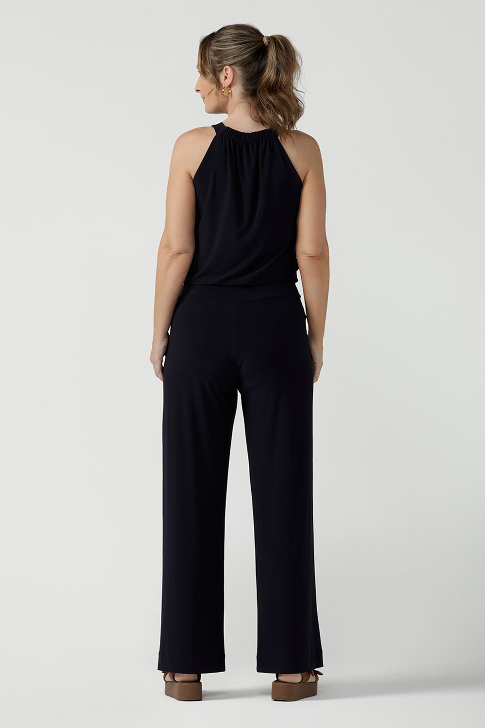 Womens size 8 jersey jumpsuit in navy. Smart casual womens jumpsuit. 