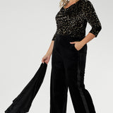 Designed with practicality in mind, the Lesley Pant features functional side pockets accented with refined topstitching for an elevated touch. Whether you're dressing for the office or creating effortless off-duty looks, this versatile pant combines structure, style, and comfort in one easy-to-wear piece