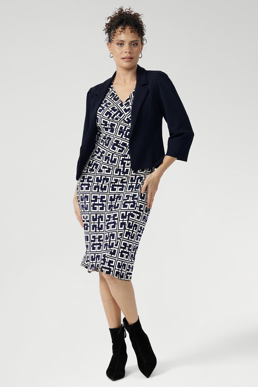 With a double-layer back bodice for added structure and elegance, the Leah Dress is proudly designed and made in Australia and available in inclusive sizes 8–24, making it a timeless staple for every woman’s wardrobe.