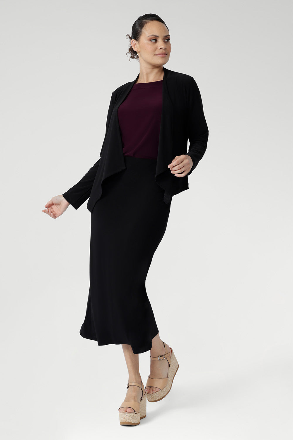 Crafted from our premium heavy-weight dry touch stretch jersey, Mikey is a jacket-like cardigan, softly tailored with an open, waterfall front a chic, sophisticated look that transitions you seamlessly from work to after-hours events.