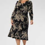Falling to a below-knee length, the Nadine Dress transitions seamlessly from season to season—perfect for layering in cooler weather or wearing solo for timeless, all-season appeal. Available in sizes 8–24.