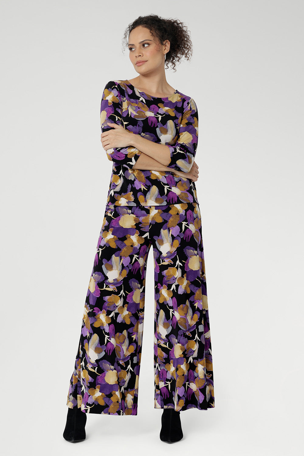 Proudly designed and made in Australia, the Presley Pant is your go-to for standout style with a luxe, comfortable twist. Size 10 model wears faux jumpsuit with matching Presley Pant and Collins Top.
