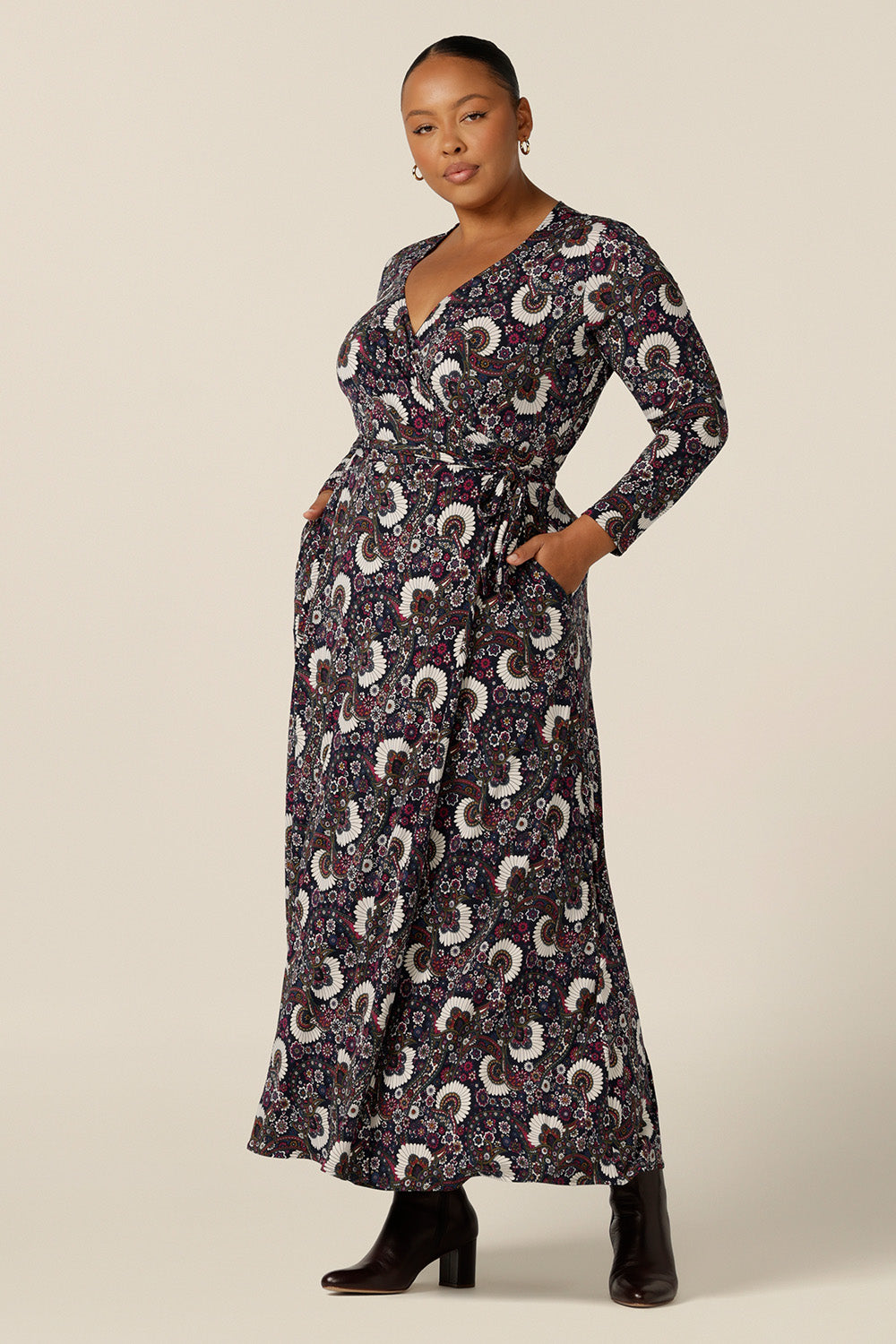 A great maxi dress for women looking for 40 plus fashion, the Kimberley maxi dress has long sleeves , pockets and V-neck. This full-length, wrap dress come in paisley print jersey and is available to shop in sizes 8 to 24.