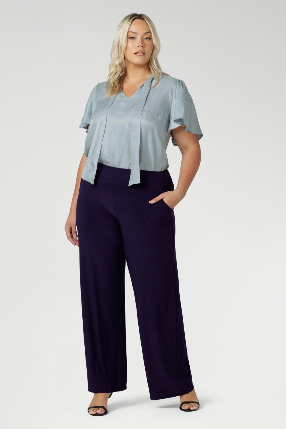 The Monroe Pant is our best-selling workwear pant, crafted from a luxurious heavy-weight jersey that drapes beautifully and offers all-day comfort. Available in sizes 8-24.