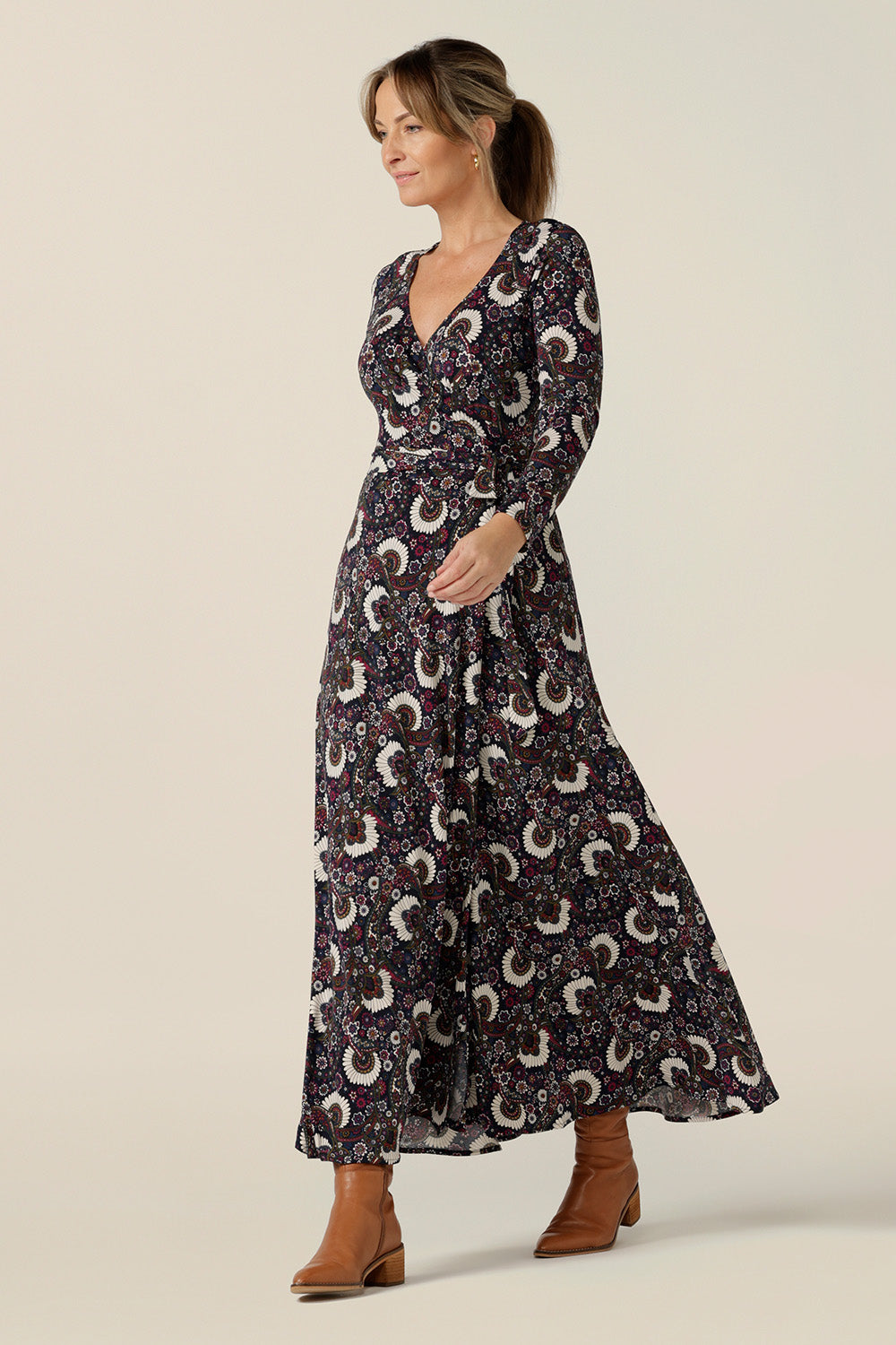A great maxi dress for women looking for stylish 40 plus fashion, the Kimberley maxi dress has long sleeves, pockets and a V-neck. This full-length, wrap dress in paisley print jersey is made in Australia by Australian and New Zealand fashion brand, L&F.