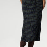 This chic midi skirt is the perfect addition to your workwear collection, combining elegance with comfort. Flattering bias cut skirt offers a fluid silhouette that moves with you. Darts at the back enhance your natural shape, while preserving the A-line structure for a sleek, feminine finish. Crafted from easy-care, wrinkle-resistant dry-touch jersey, this skirt is perfect for both work and travel.