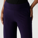 The side pockets with topstitching detail add a subtle touch of refinement and practicality. The extra-wide culotte legs create a bold yet professional silhouette, while the cropped length gives a modern, on-trend look. The deep hem adds durability and structure to the pants, ensuring they maintain their sleek appearance throughout the day.