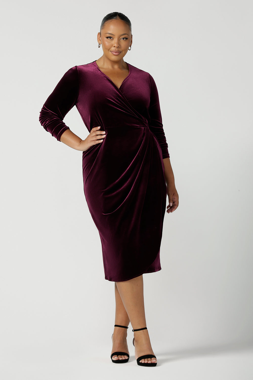 Curvy girl cocktail on sale dresses