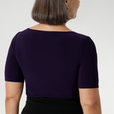 Designed to perfectly complement our signature L+F jersey dresses and skirts, this versatile black belt cinches the waist to create a flattering silhouette and adds a refined finish to your look. 