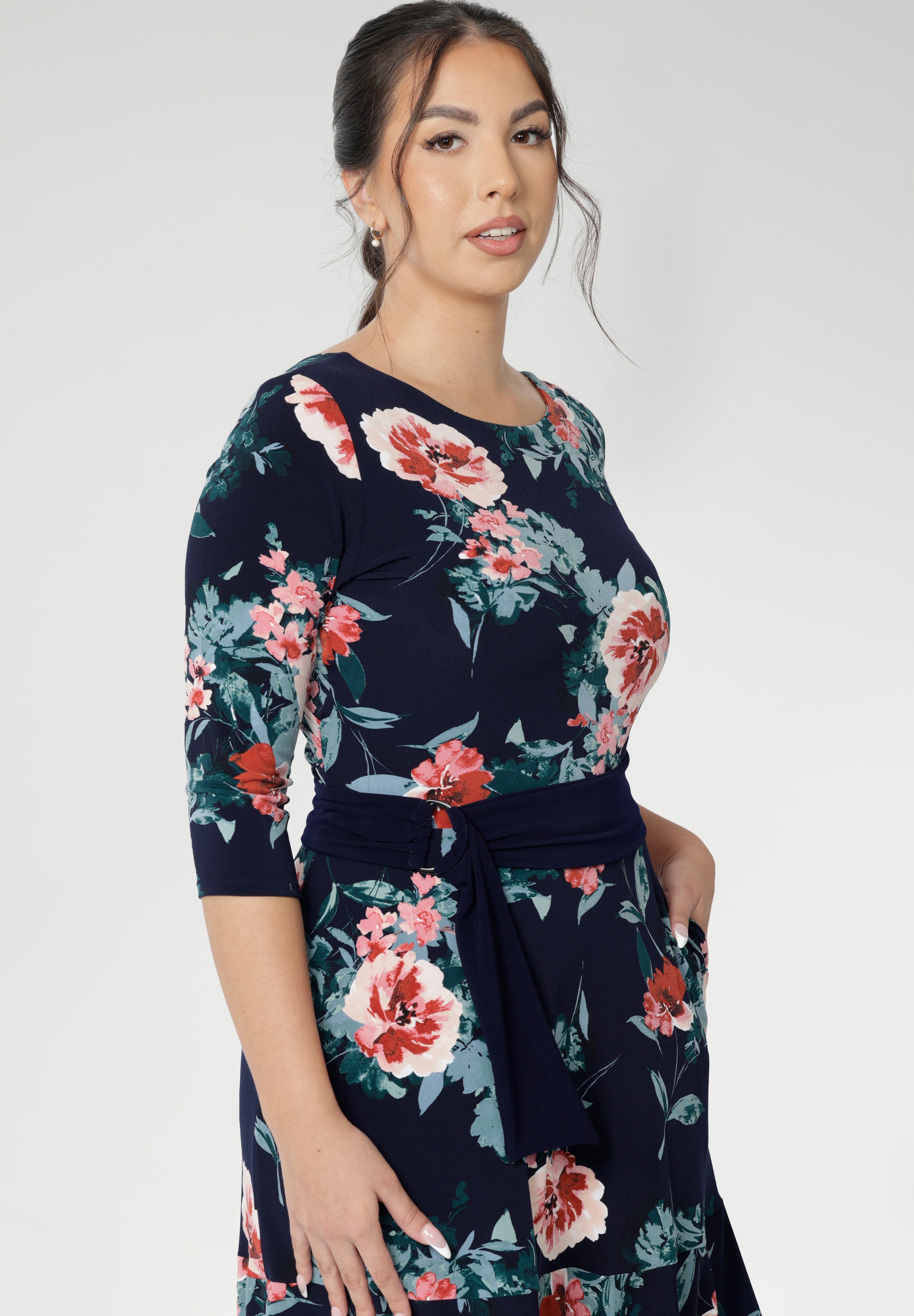 Ideal for both office wear and weekend styling, this fabric belt offers effortless versatility, taking you seamlessly from desk to dinner and everything in between. Designed and made in Australia, it’s the essential finishing touch for those seeking elevated, functional fashion that fits and flatters all day long.
