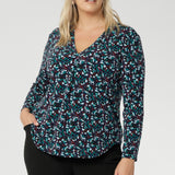A shoulder yoke and centre-back tuck lend subtle tailoring to the relaxed silhouette, making it easy to dress up or down. Made in Australia for women across Australia and New Zealand in sizes 8 to 24, Dakota pairs effortlessly with LF Garcia jackets and Sorel Trenchcoats for a layered look that’s colourful, comfortable, and confidently styled.