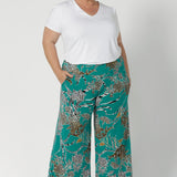 Plus size woman wear stretchy pull on pants crafted from a slinky jersey fabric that offer a soft, full-body stretch and all-day comfort. Leina & Fleur an Australian clothing brand proudly stock sizes 8-24.