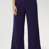 The waistband includes belt loops for added versatility, allowing you to personalise your look. Full length and tailored to perfection, these pants pair flawlessly with our Merit Blazer for modern stretch suiting at its best. Proudly designed and made in Australia, the Drew Pant is your go-to choice for timeless elegance and everyday confidence.