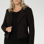Designed for effortless layering, the Garcia Jacket transitions seamlessly from office to weekend, and is a perfect companion for travel thanks to its easy-care, wrinkle-resistant fabric. Pair it with the matching Paxton Pant for a coordinated and sophisticated ensemble. Proudly designed and made in Australia, the Garcia Jacket delivers timeless style with modern versatility.