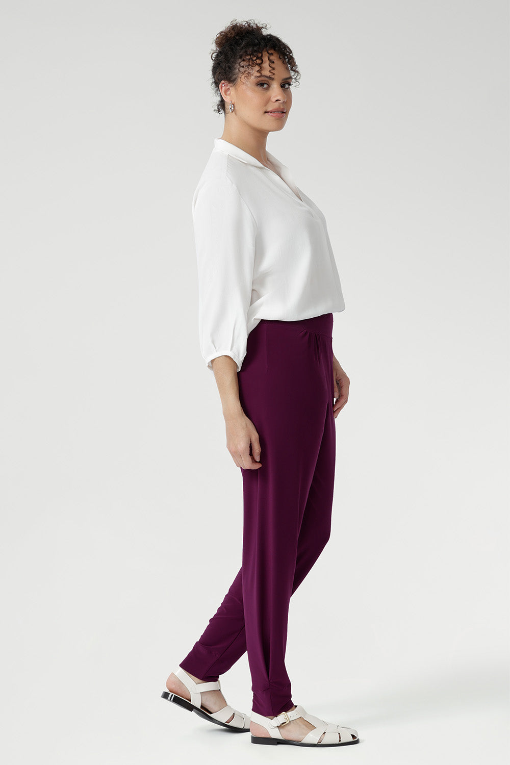 Stylish solution for everything from casual weekends to more polished. Made in Australia from a dry-touch jersey fabric, they offer a soft, lightweight feel with just the right amount of stretch. Now available in two lengths for tall and petite height women in sizes 8-24.