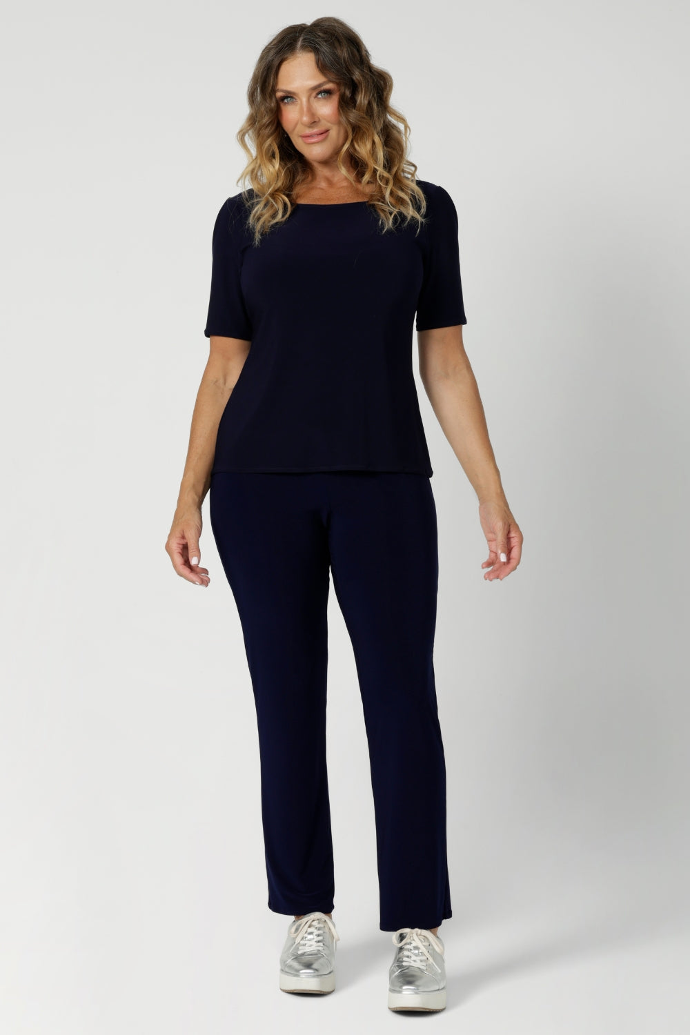 The Joel Pant in navy is a sleek and versatile piece. Crafted from soft-touch jersey fabric, these pants are lightweight and incredibly comfortable, making them perfect for all-day wear, whether you're at the office or on the go.