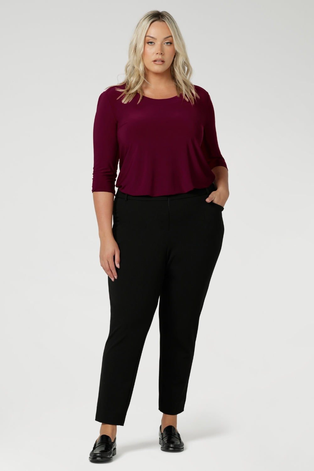 The Jules Top is the perfect blend of style and functionality, making it an essential addition to any work-to-weekend wardrobe. Crafted from a dry-touch jersey base, the fabric offers a drier hand feel while providing a comfortable soft stretch. Australia made in sizes 8-24.