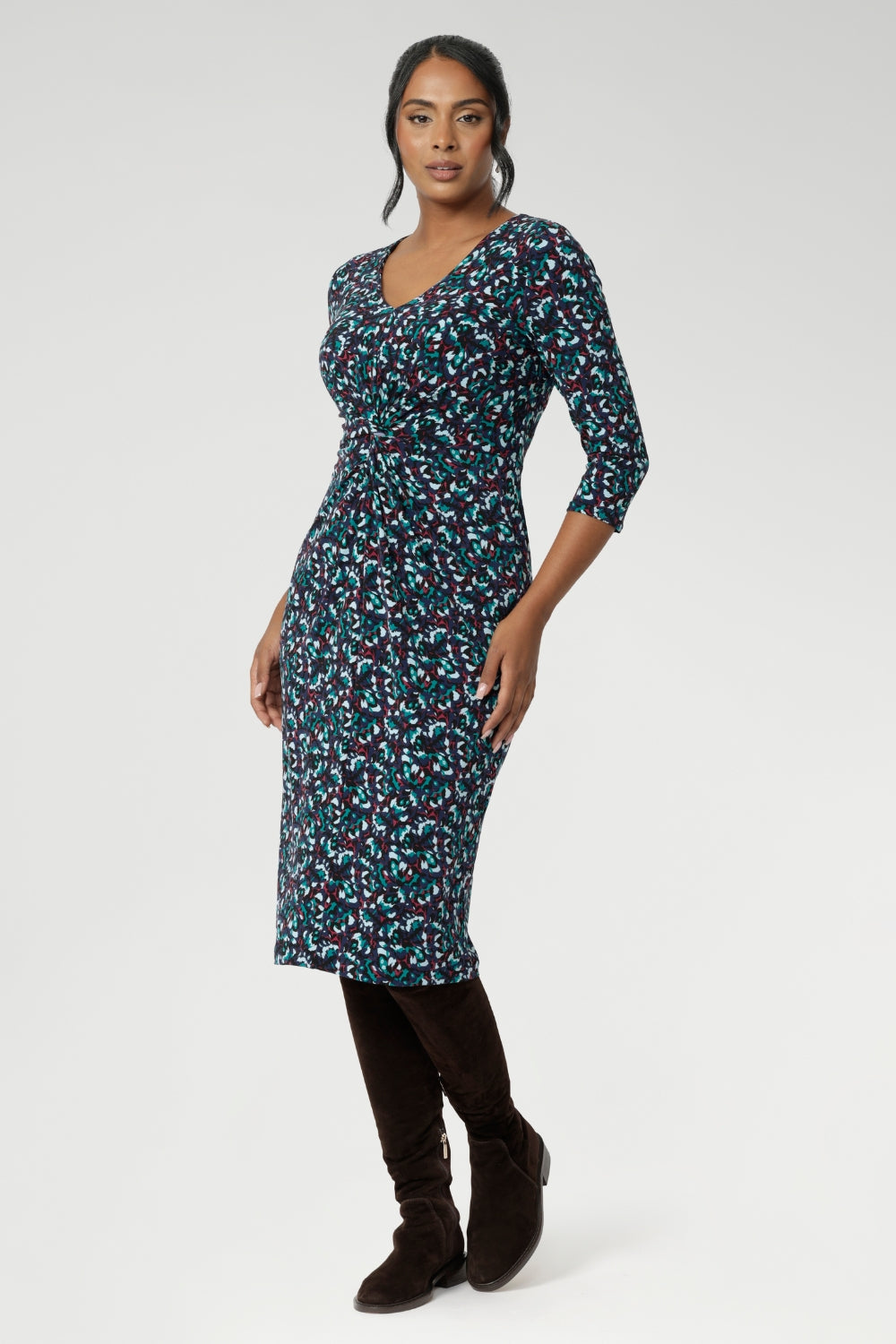 Its simple pull-on design and easy-care fabric make it an ideal piece for travel, busy mornings, or anytime dressing well needs to be uncomplicated. Made in Australia for women across Australia and New Zealand, and available in inclusive sizes 8 to 24, Kadence proves that feeling good and looking put-together can go hand in hand.