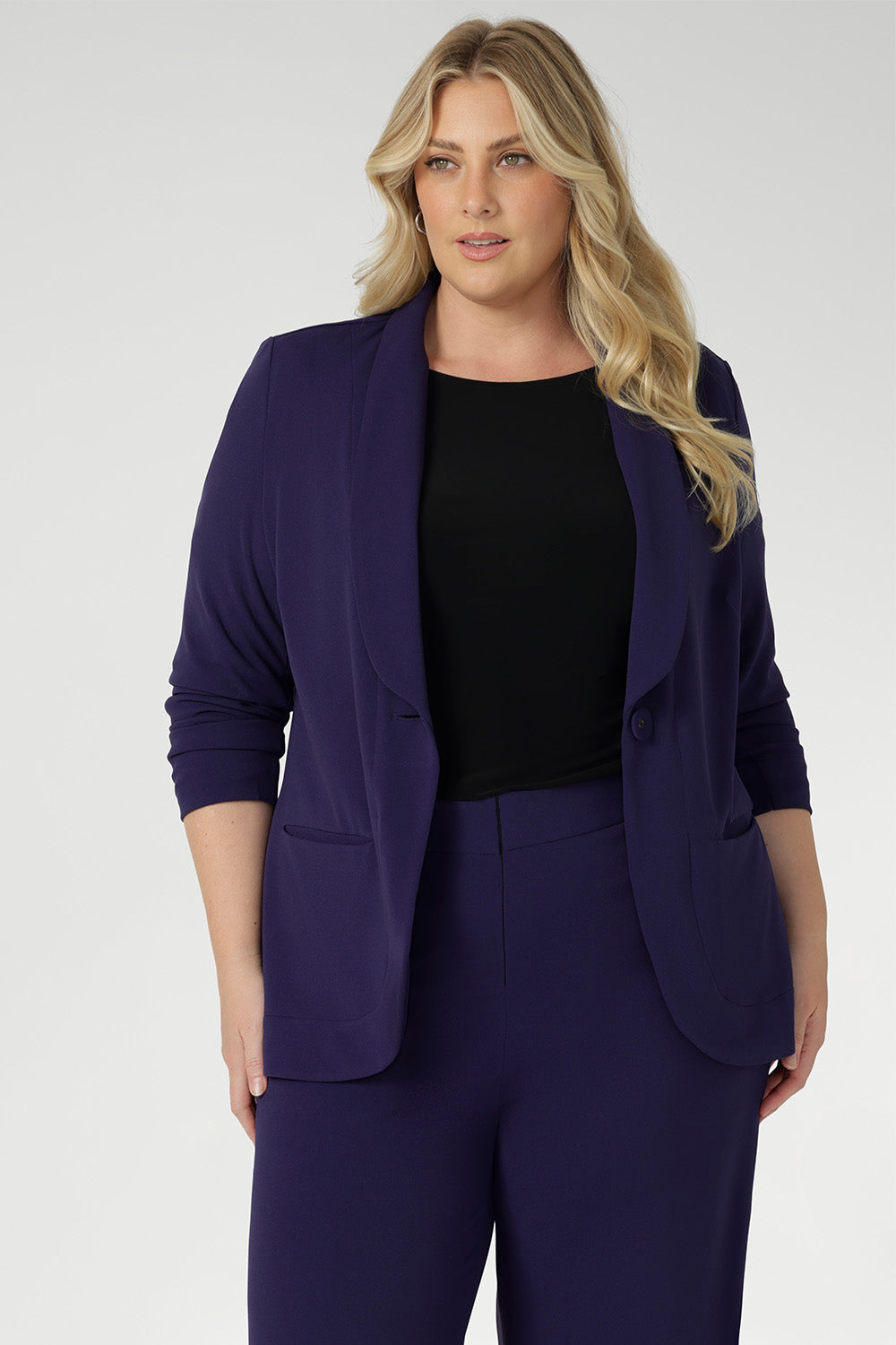 Proudly designed and made in Australia, the Merit Blazer is the ultimate layering piece that takes you effortlessly from the office to evening events, combining luxury, comfort, and confident style