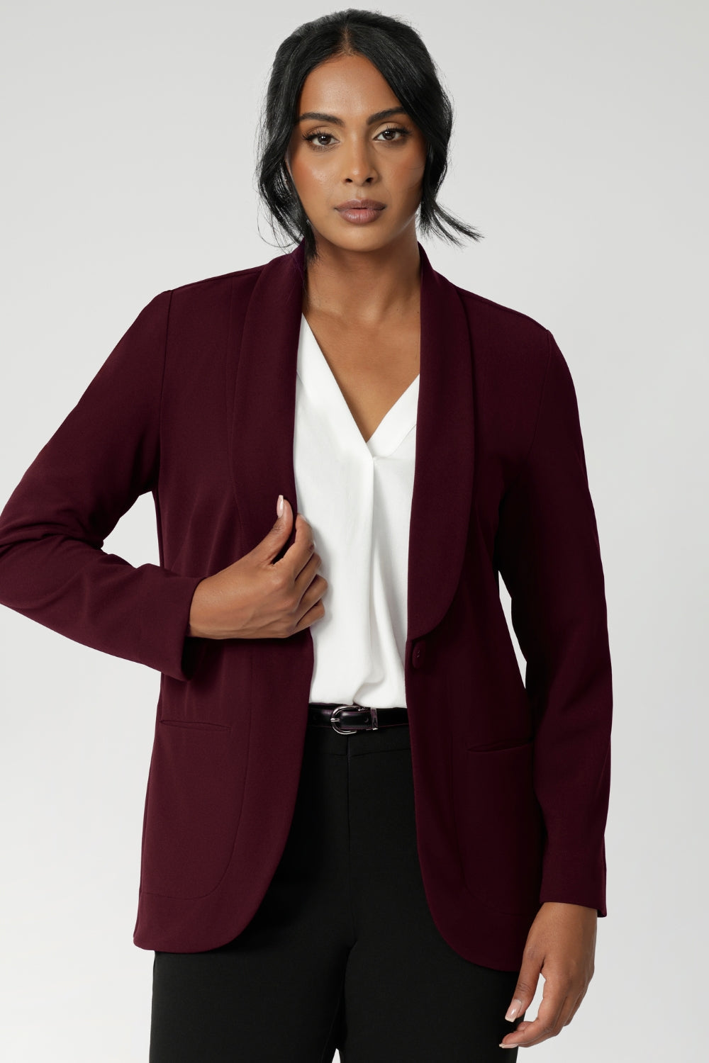 Merit is a tailored and light weight woman's workwear blazer that offers elevated style. Crafted with quality scuba crepe fabric that provides full body stretch and comfort. Australia made by Leina & Fleur in sizes 8-24.