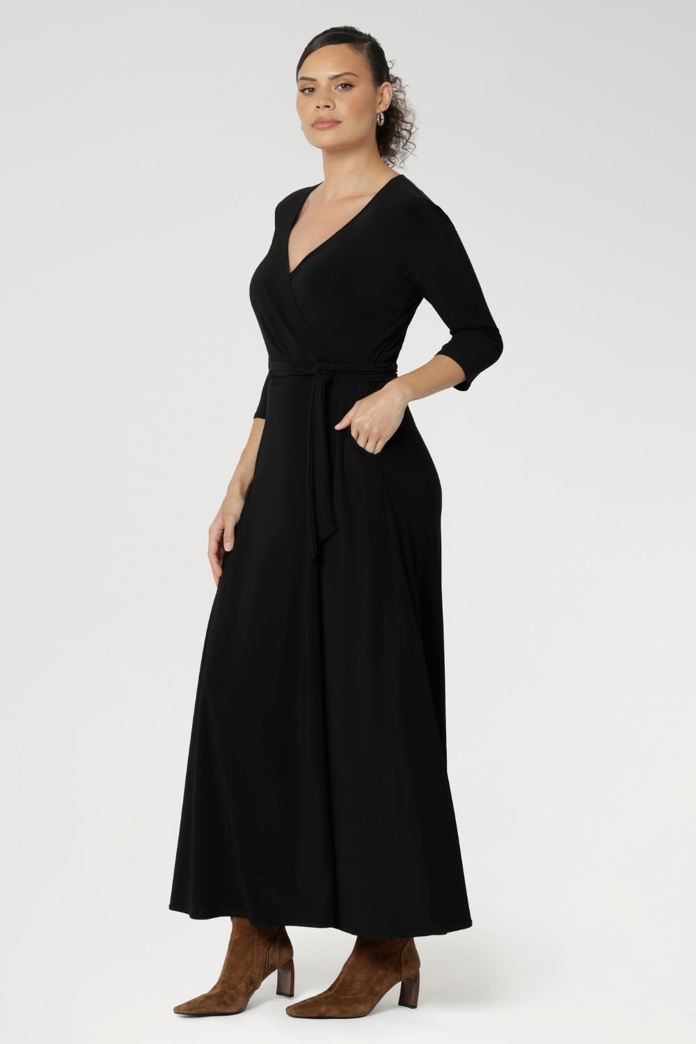 Choose your perfect sleeve style—whether it’s the classic 3/4 sleeve, a soft fluted sleeve, or a dramatic bishop sleeve—along with your ideal length, available in both midi and maxi options.
