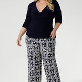 Designed to suit every lifestyle, this best-selling pant offers a refined yet relaxed silhouette with a flattering straight-leg cut, deep double-layer waistband, and practical side pockets finished with subtle topstitching. Available in three lengths, the Monroe Pant adapts to your shape and height.