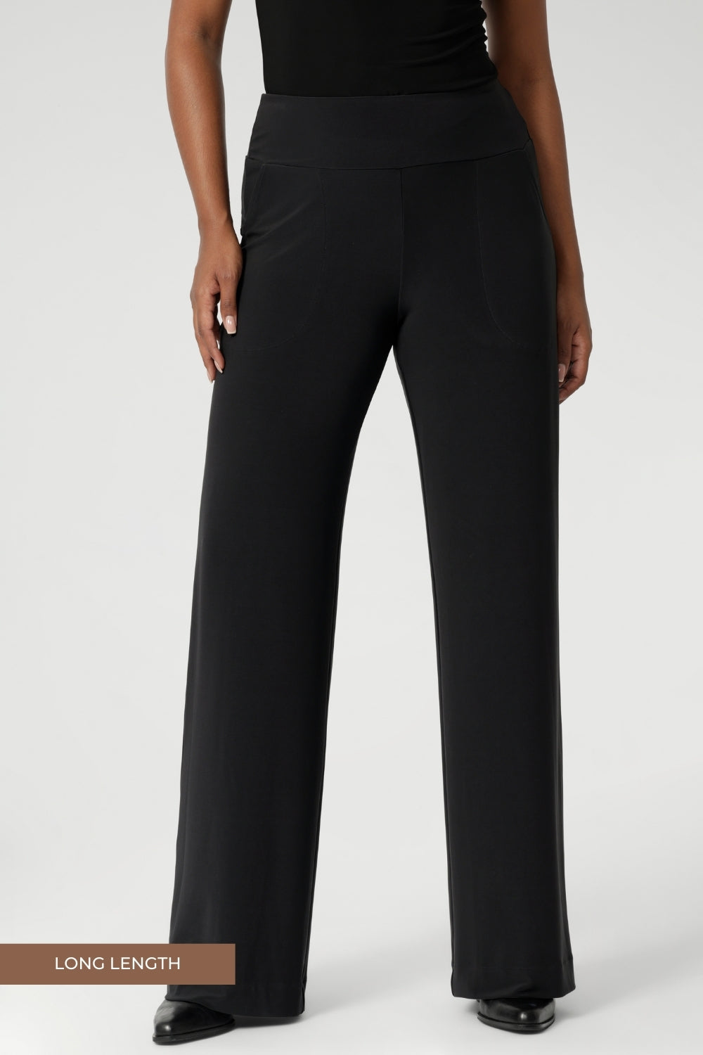 Made from luxurious, heavy-weight jersey fabric, the Monroe Pant combines comfort with sophistication. The breathable and durable fabric feels soft against the skin, making it ideal for all-day wear. These workwear pants are available in sizes 8-24, catering to a variety of body shapes and ensuring a great fit for everyone.