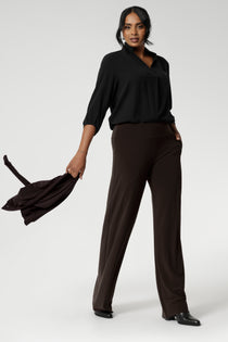 Our best-selling Monroe Pant is crafted from a luxe jersey fabric that drapes beautifully and offers all-day comfort. It pairs perfectly with other pieces from our fluid suiting collection.