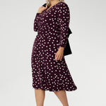Designed to flatter a range of body shapes, the Naideen Dress is available in sizes 8–24 and is suitable for both petite and plus size women. Thoughtfully placed ruched detailing at the front, back, and along the sleeves adds gentle shaping and a touch of textural interest, while enhancing comfort and ease of movement.