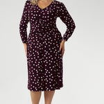 The Nadine Dress is a standout choice in Australian women’s workwear, offering a flattering silhouette and all-day comfort in one elegant design. Available in size 8-24 for plus size & petite women of Australia and New Zealand.