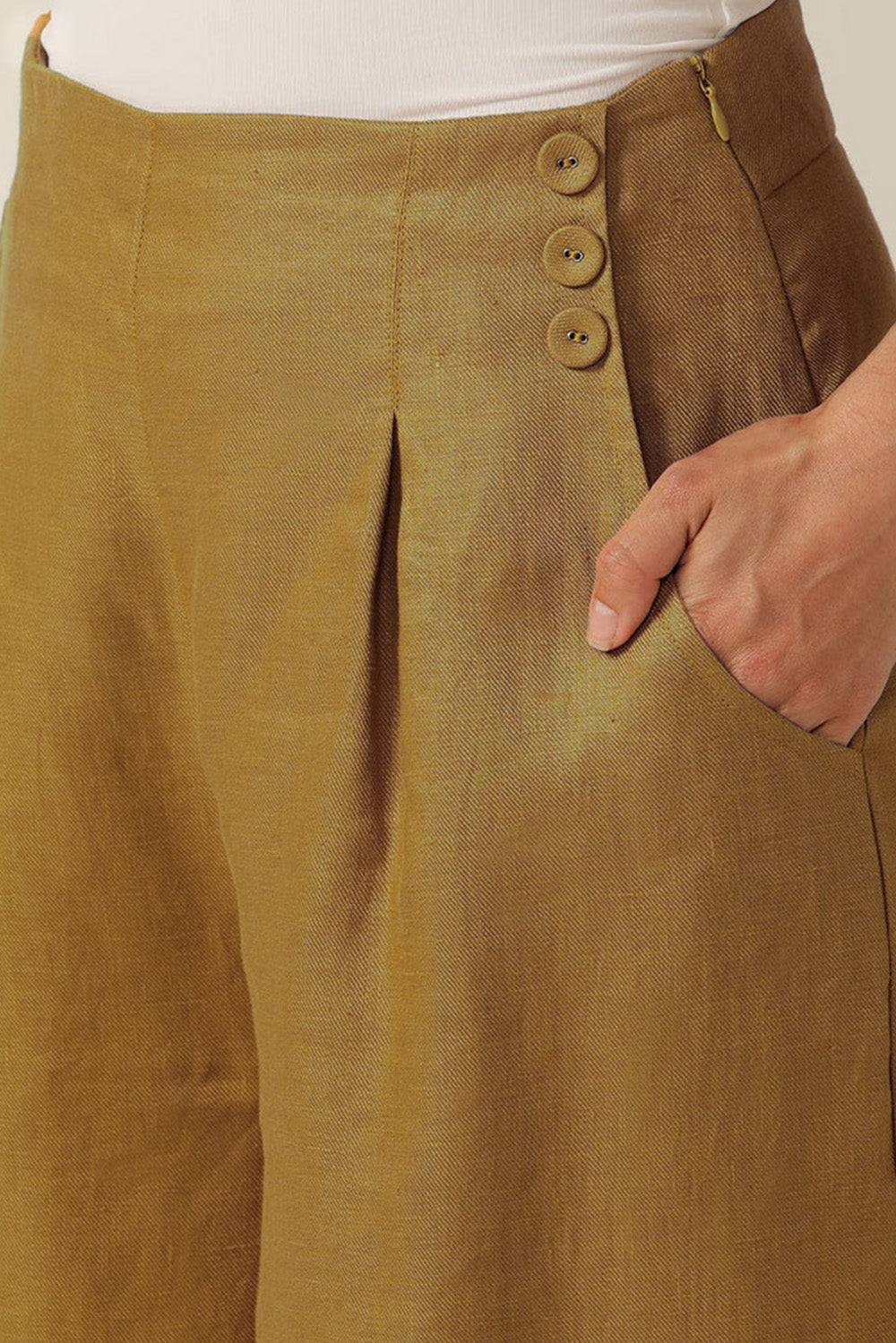 Shop luxury, eco-friendly linen pants  and other eco-friendly fashion for petite to plus size women online at Leina and Fleur