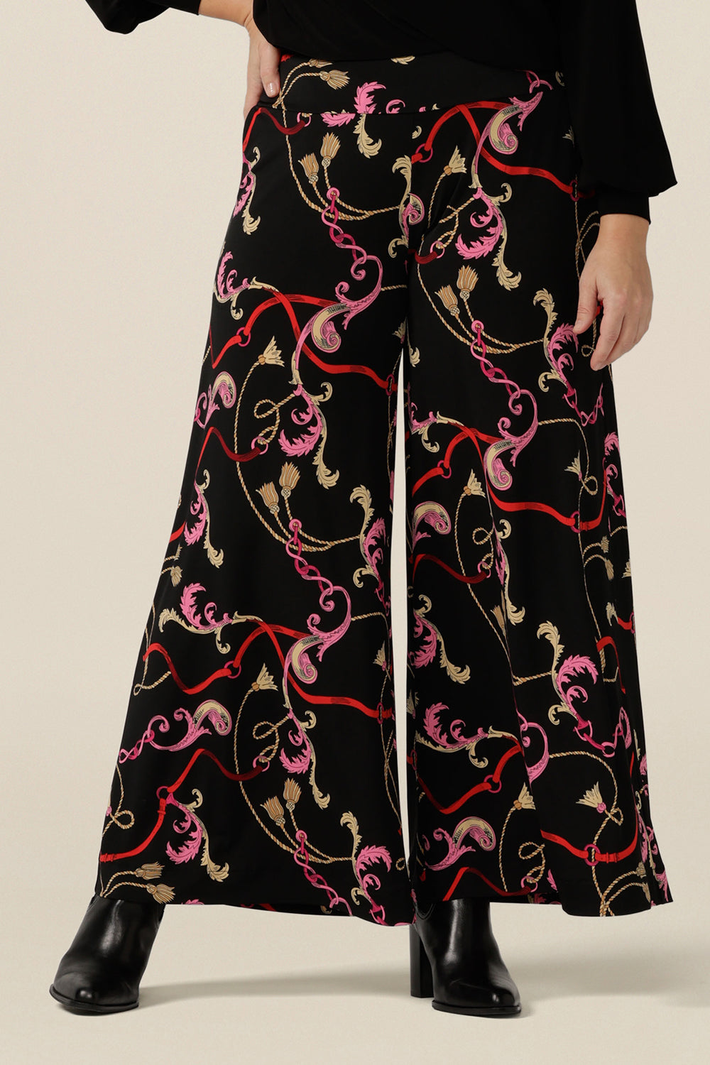Wide leg pull-on pants in printed stretch jersey. Comfortable pants for work and casual wear, these trousers are made in Australia by women's clothing brand, Leina & Fleur. in sizes 8 to 24.