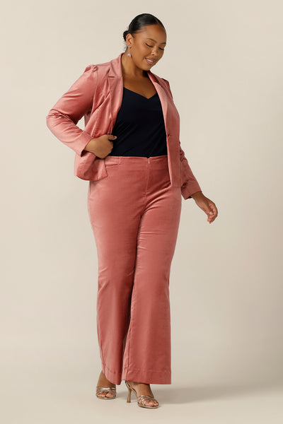 With the feel of a velvet jacket, this luxe Velveteen tailored jacket in musk pink is a great occasion and eveningwear jacket. Worn with a black cami top and flared leg velveteen pants in musk pink, this after 5 jacket is a sophisticated jacket for weddings, cocktail parties and all your special occasions! 