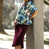 Lightweight, elevated, and effortlessly versatile, the Scout Tee in Scandi Abstract is your everyday essential with a sophisticated twist. Made from premium Italian Viscose with a silky-soft finish, this tee feels as luxurious as it looks.