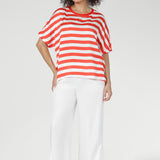 Finished with a straight hemline for clean lines and versatility, the Scout Tee pairs seamlessly with denim, tailored pants, or skirts. 