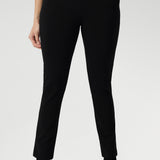 Skinny Leg Pant in Black