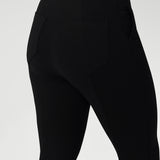 Skinny Leg Pant in Black