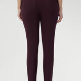 Skinny Leg Pant in Wine