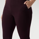Skinny Leg Pant in Wine