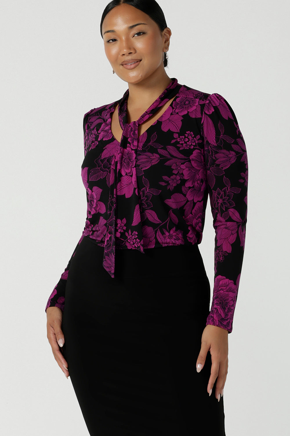 Thom Top in Fuchsia Flora