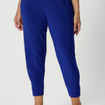 These women's pants are the perfect combination of comfort, style, and practicality, designed for the modern, fashion-conscious woman. Crafted from high-quality dry-touch jersey, the fabric feels smooth and soft against the skin while offering the added benefits of stretch and breathability. Whether you're moving through your workday or running errands, these pants provide all-day comfort with a flattering fit that moves with you.