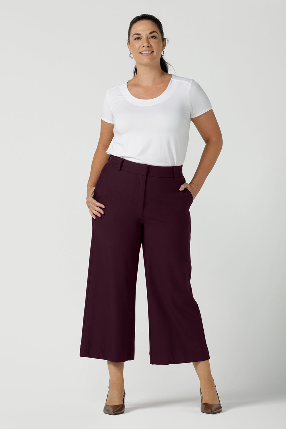 Size 12 Yael Pant in Mulberry. High waist tailored pant with pockets and fly front. Comfortable corporate work pants. Made in Australia for women size 8 to 24.