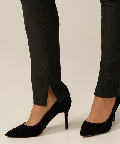 comfortable tailored stretchy black pants